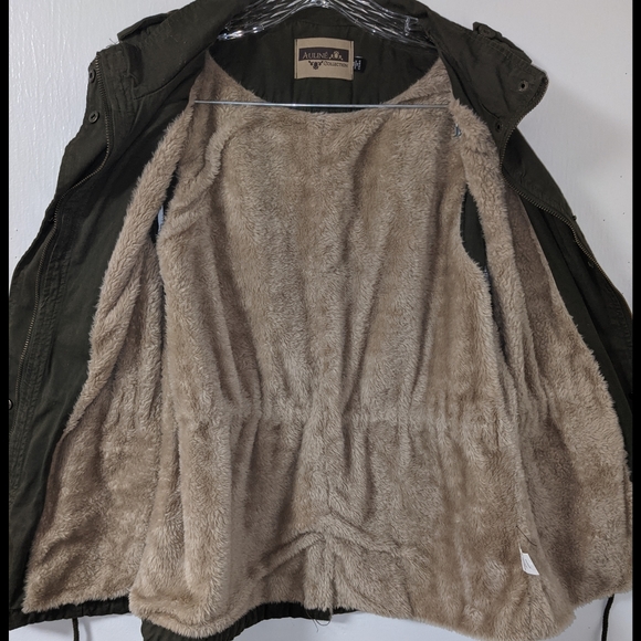 Auline Collection Sherpa Lined Utility Vest Medium - Picture 6 of 6